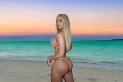 Escorts Miami, Florida Bella  🇨🇺