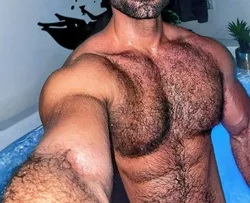 Escorts Dubai, United Arab Emirates Hairy_LowKey