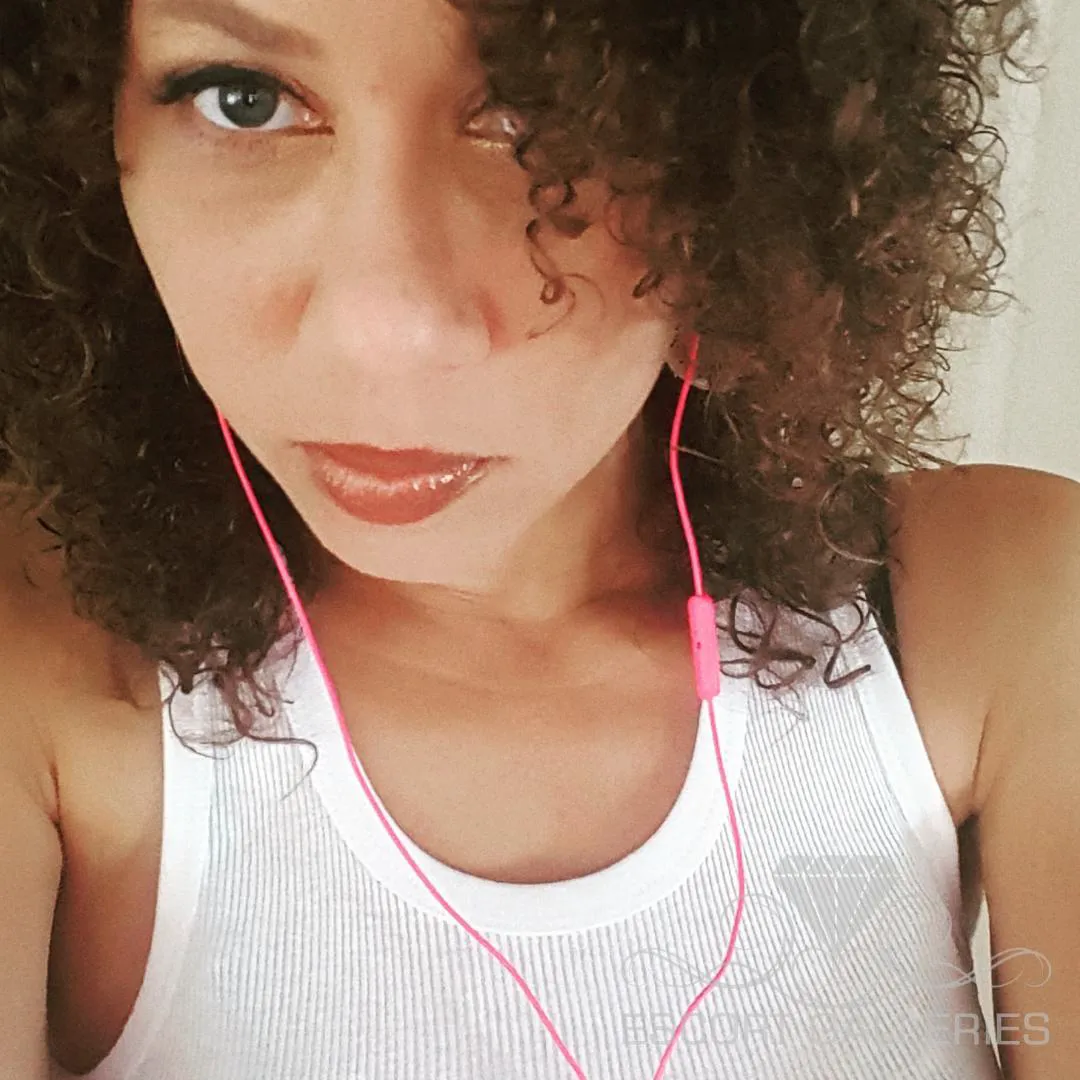 Escorts Dallas, Texas Anastasia Cox