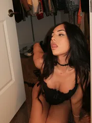 Escorts Southfield, Michigan bbygirl ari