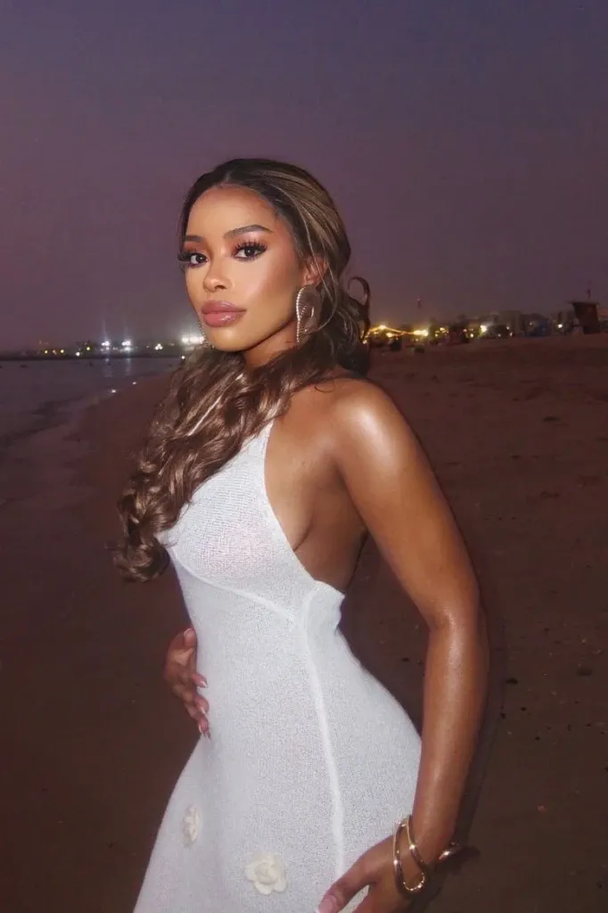 Escorts Dubai, United Arab Emirates Tisha