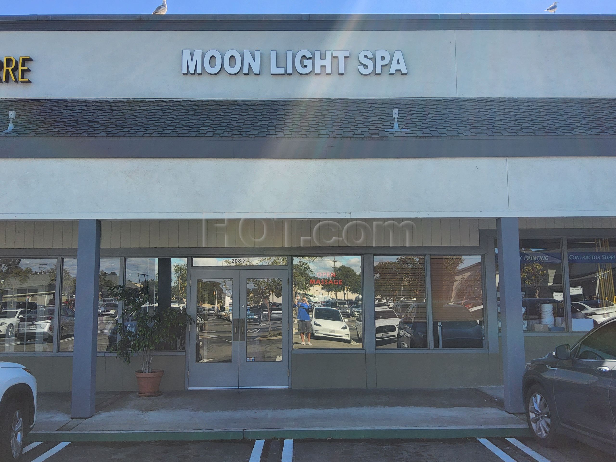 Encinitas, California Moonlight Massage