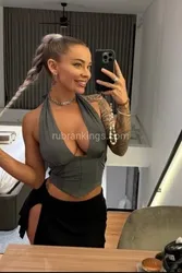 Escorts Santa Fe, New Mexico luxurious full-body massage awaits