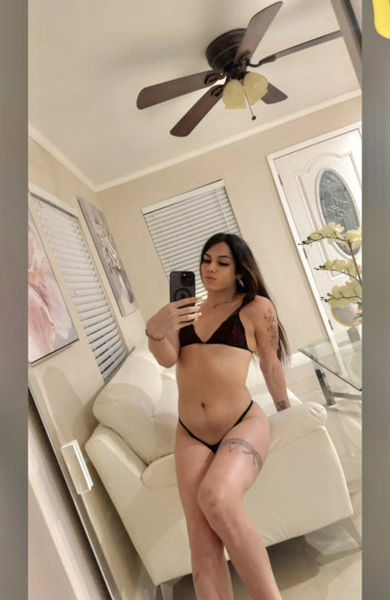 Escorts Tampa, Florida Adri