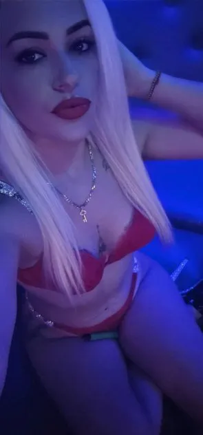 Escorts Miami, Florida Luna