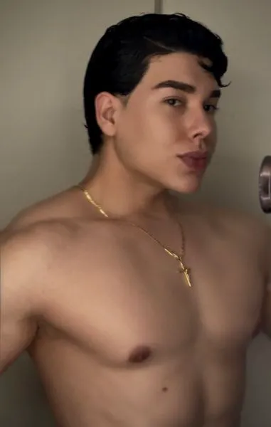Escorts Newark, New Jersey CleanLatino