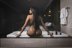 Escorts Oakland, California Malaysiabella
