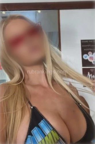 Escorts Chicago, Illinois New Blonde Bombshell in Town!