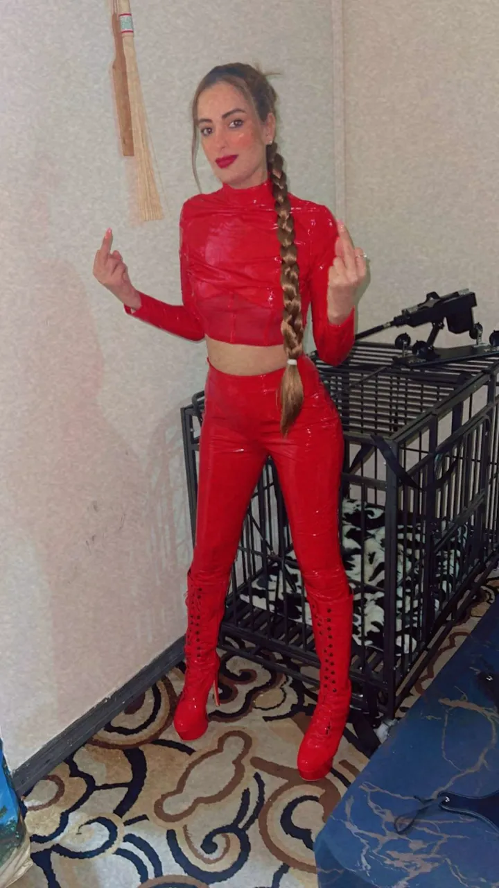 Escorts Dubai, United Arab Emirates ☣️ Mistress Maram ☣️