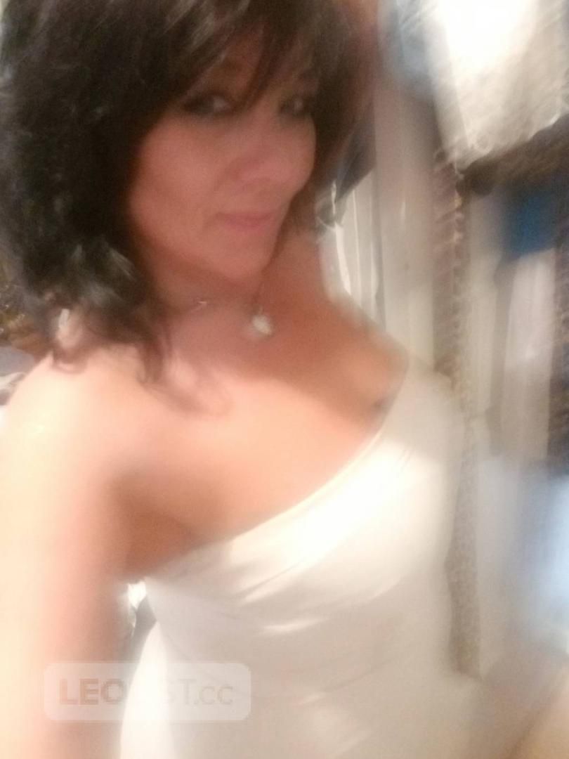 Escorts Windsor, Connecticut *NEW EAST-allow me to ease your tension and bllow your mind