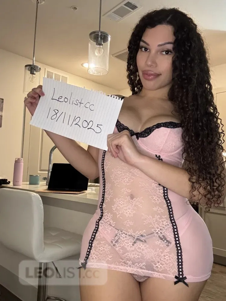 Escorts Mississauga, Ontario Caressa
