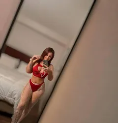 Escorts Burlington, Ontario OAKVILLE — upscαℓε ßεαuty— ஐ╚» 1 0fa-kind redhead -