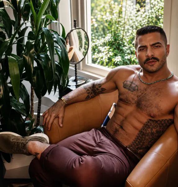 Escorts Los Angeles, California Akingslife