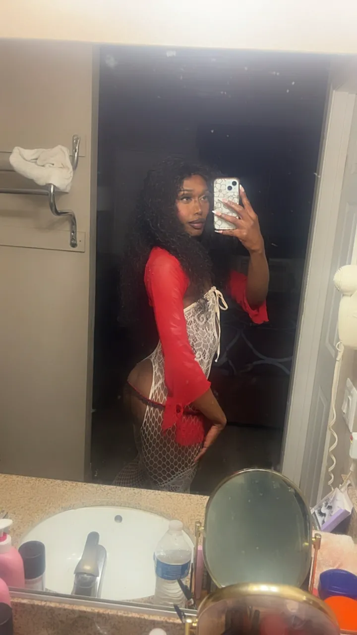 Escorts Ontario, California Kitoria