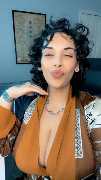 Body Rubs Dallas, Texas Armina X | Total Energy Relaxation in the hands of a curvy Tantra Artist