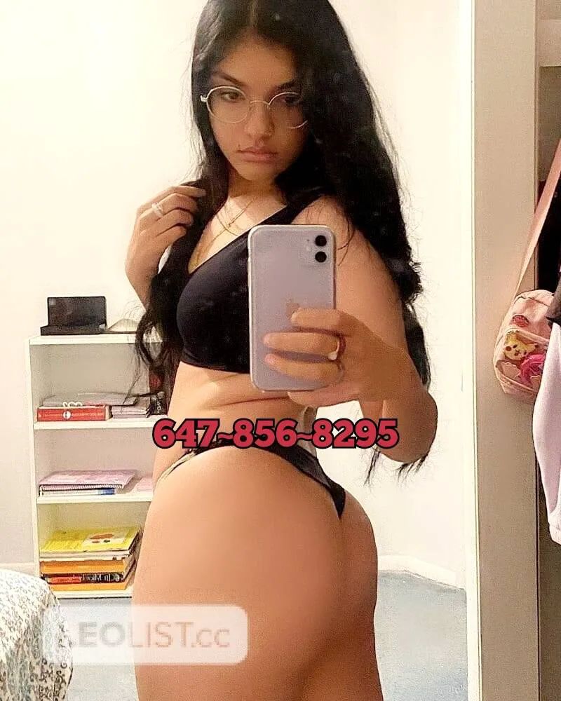 Escorts Kelowna, British Columbia **Cute，Pure, Just arrived, Singaporean student girl