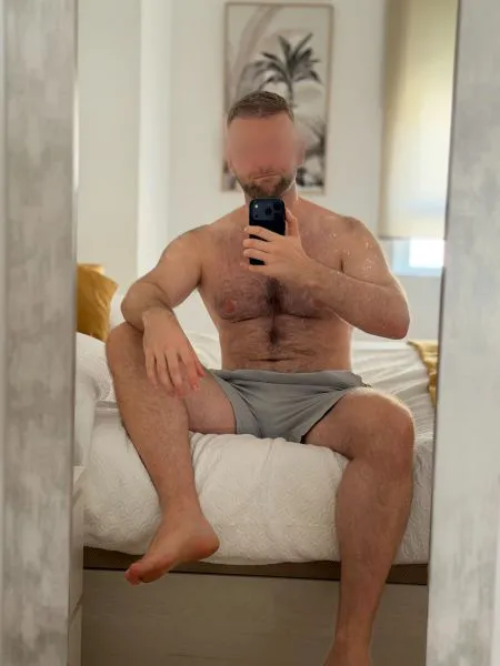Escorts Madrid, Spain HairyFitGuy