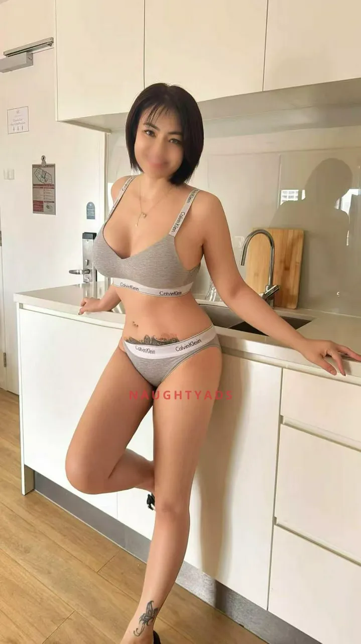 Escorts Gold Coast, Australia Kara sluts party party party sex sex
