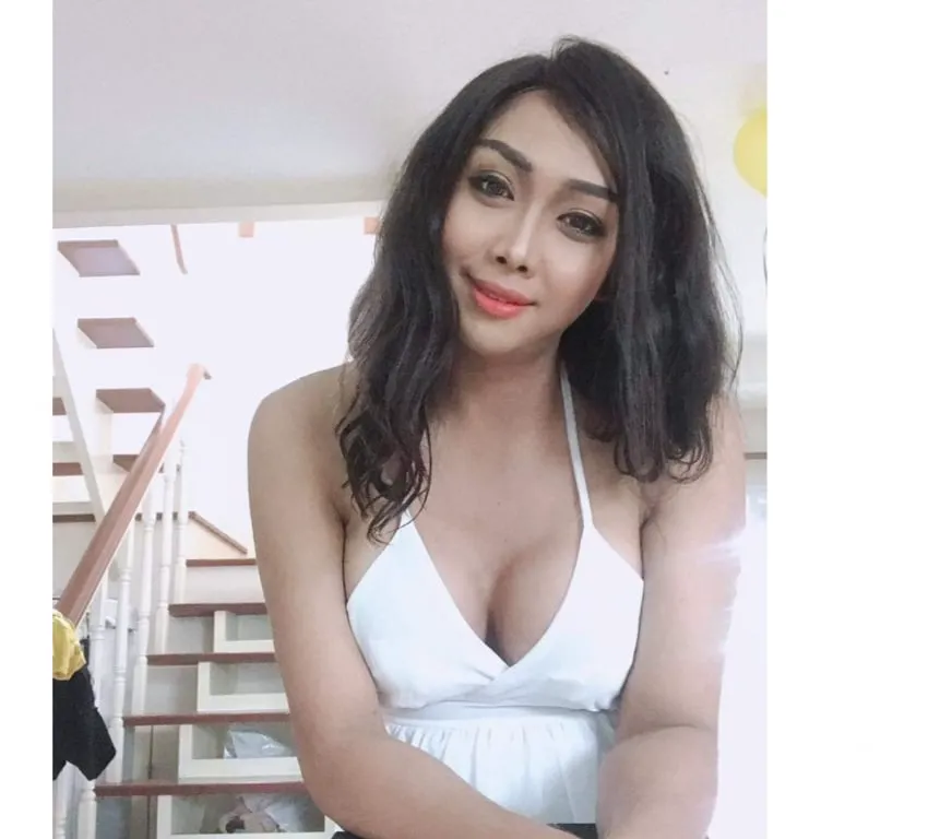 Escorts Colchester, England SEXY EMMA THAI LADYBOY 👉TS 💯