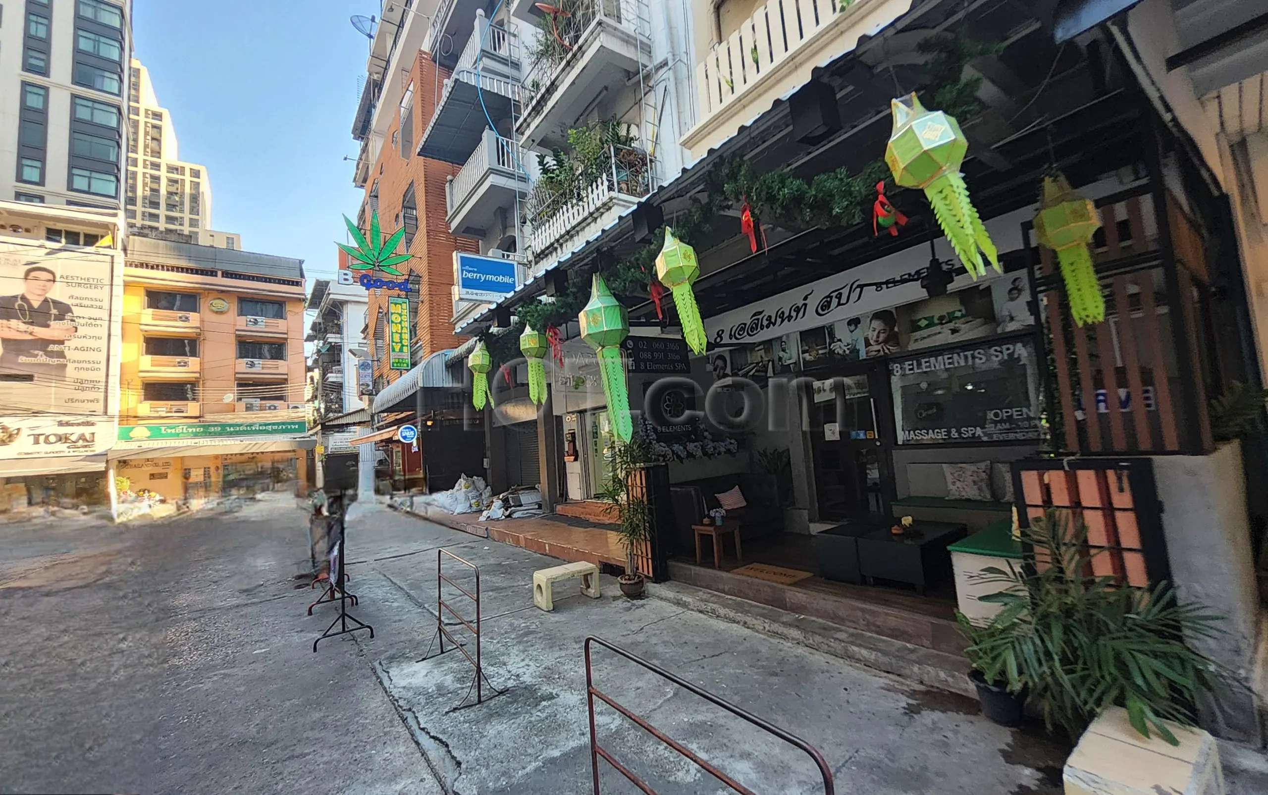 Bangkok, Thailand 8 Elements Spa Massage