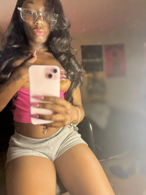 Escorts Richmond, Virginia Coco 💕 | Petite Luxury Chocolate Companion