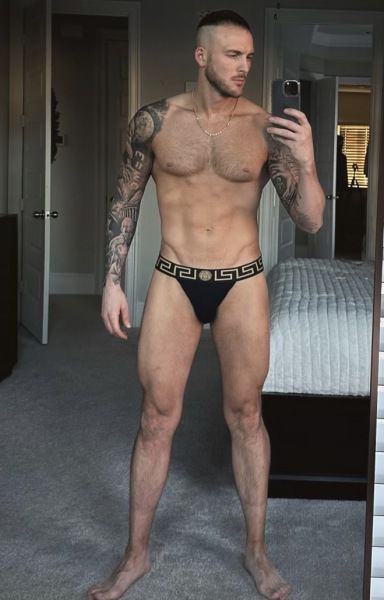 Escorts Chicago, Illinois ZanderSkarsgard