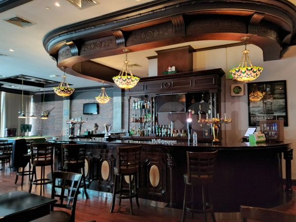 Freelance Bar Dubai, United Arab Emirates Two Guineas Bar