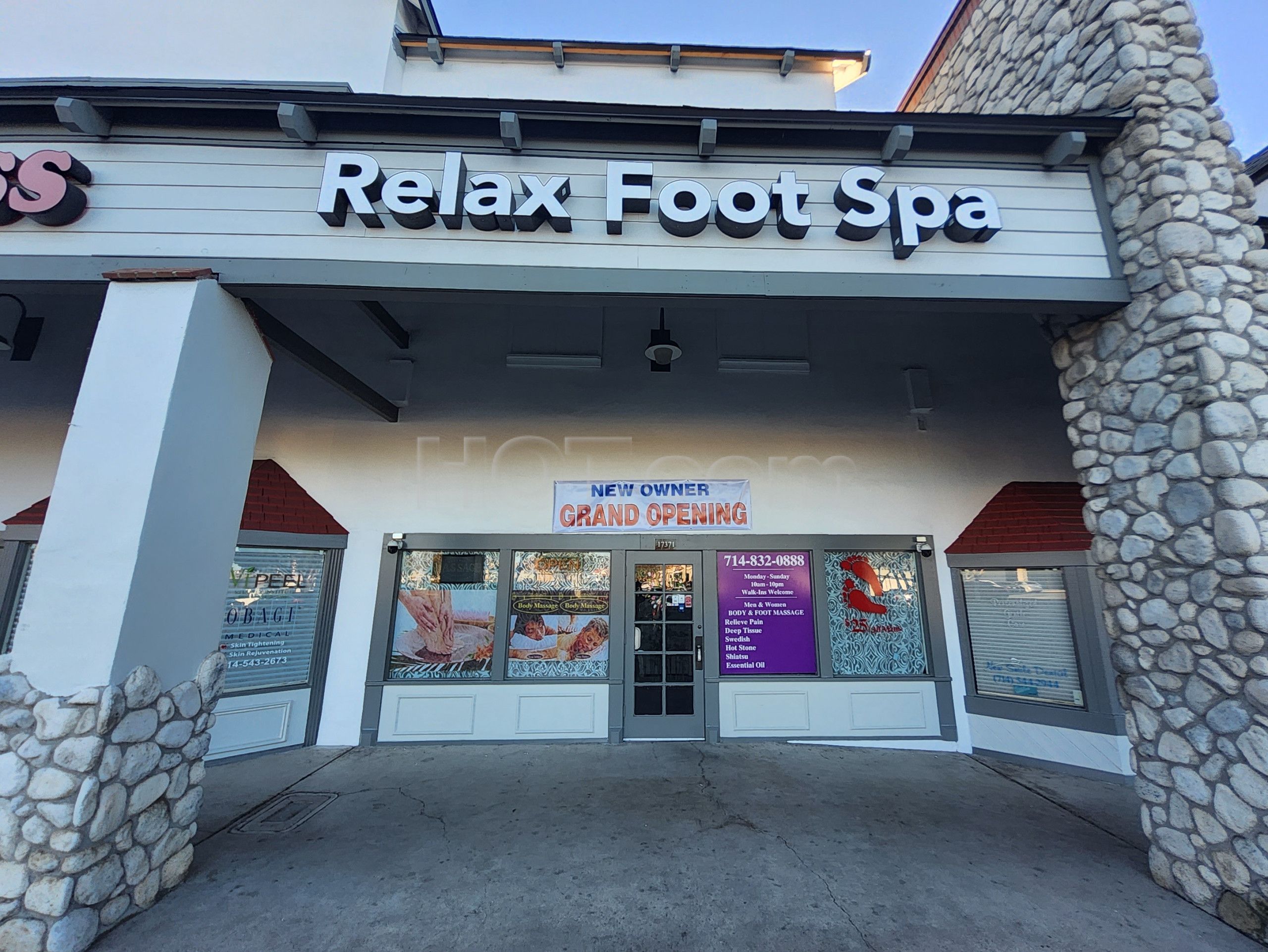 Tustin, California Relax Spa & Massage