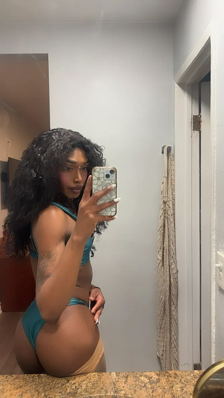 Escorts Ontario, California Kitoria