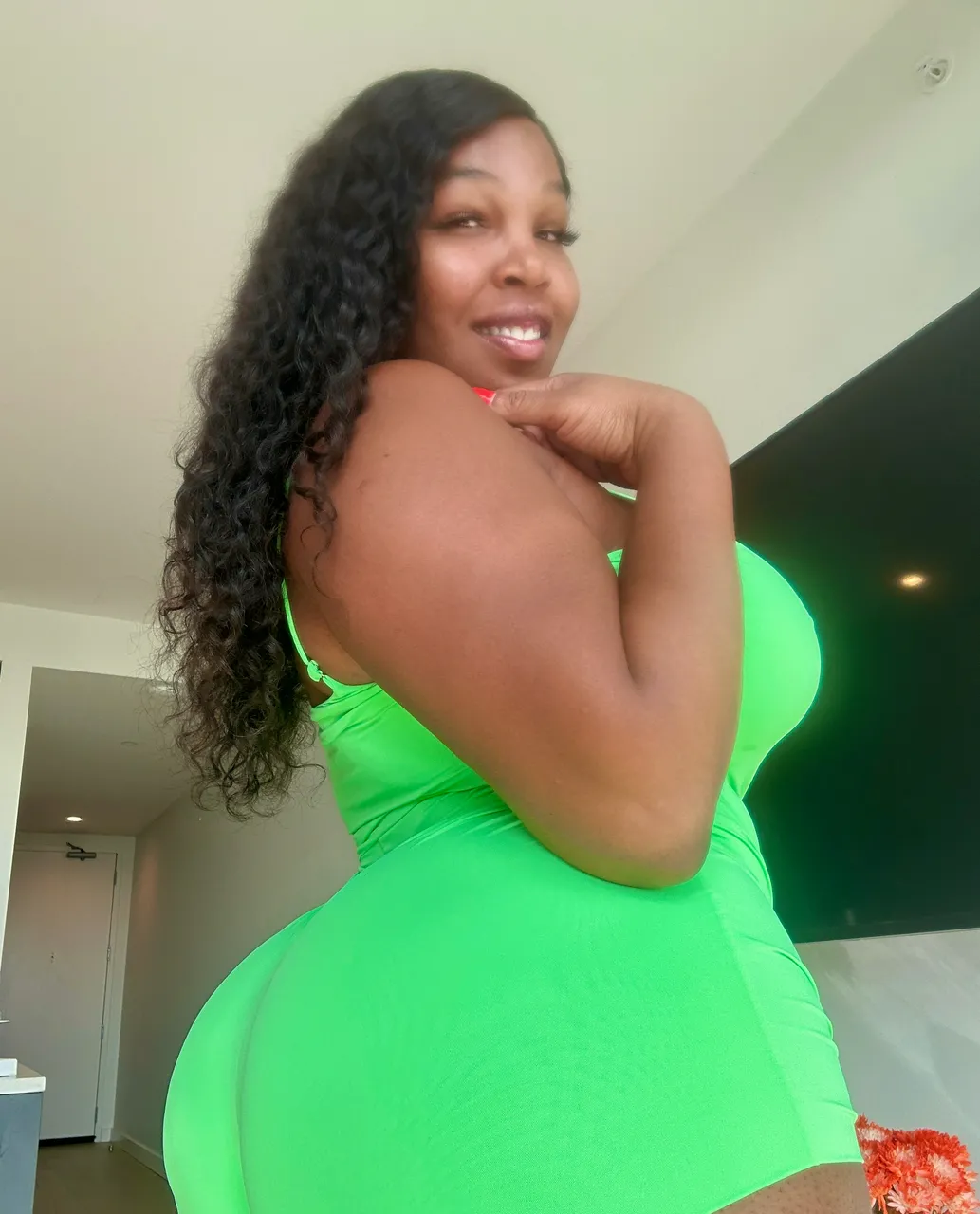 Escorts Dallas, Texas ROXIE VISITING