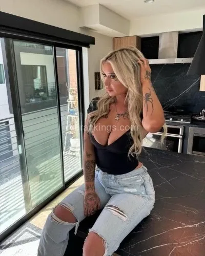 Escorts East Pittsburgh, Pennsylvania AVAILABLE TO MEET UP NOW 💘🥰 LICENSED AND DISCREET