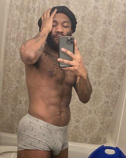 Escorts Downtown, Ohio Young attractive black/Cuban male