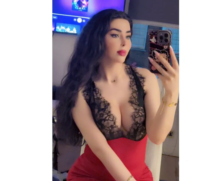 Escorts Glasgow, Scotland Ts Lili🎀 super hot and feminine