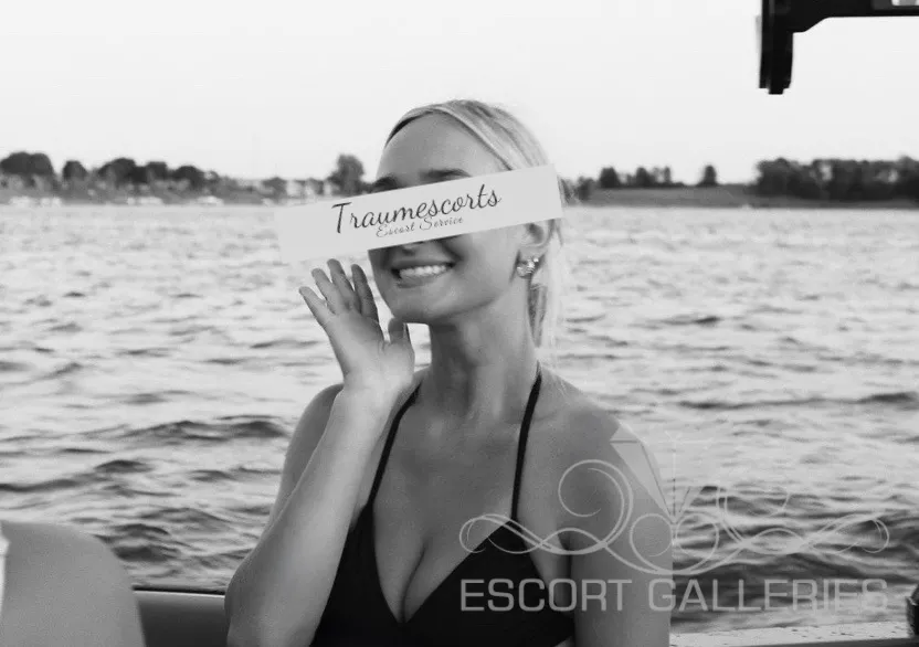 Escorts Koeln, Germany null