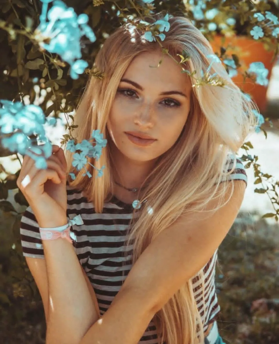 Escorts Paris, France NIANA