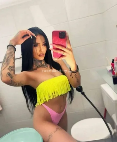 Escorts Surrey, England Ellie, Escorts-Surrey
