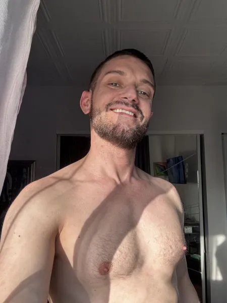 Escorts Toronto, Ontario Yourfavoritedude
