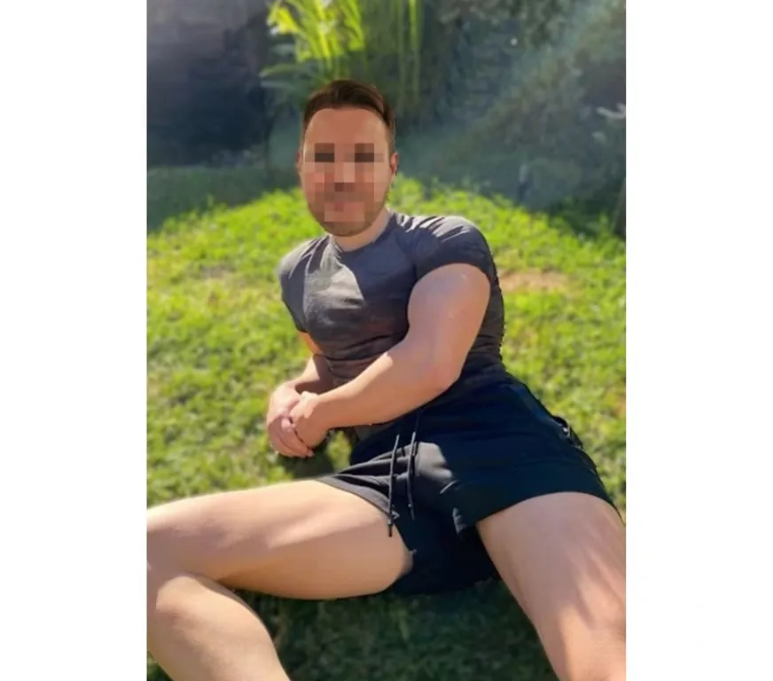 Escorts Peterborough, England MAN-2-MAN Privacy Intimacy For MARRIED GUYS ONLY