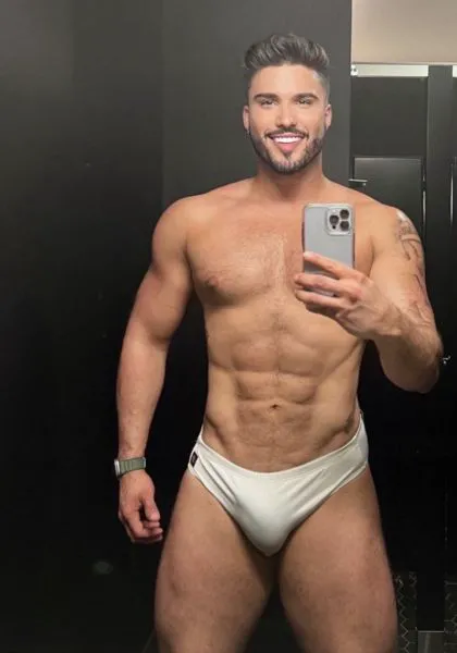 Escorts San Diego, California FarityRami