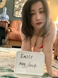 Escorts Longueuil, Quebec Full GFE service 120hh with cute Emily