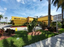 Strip Clubs North Miami Beach, Florida Dean's Gold