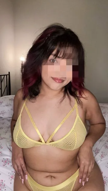 Escorts Houston, Texas Sweet and kinky college babe!