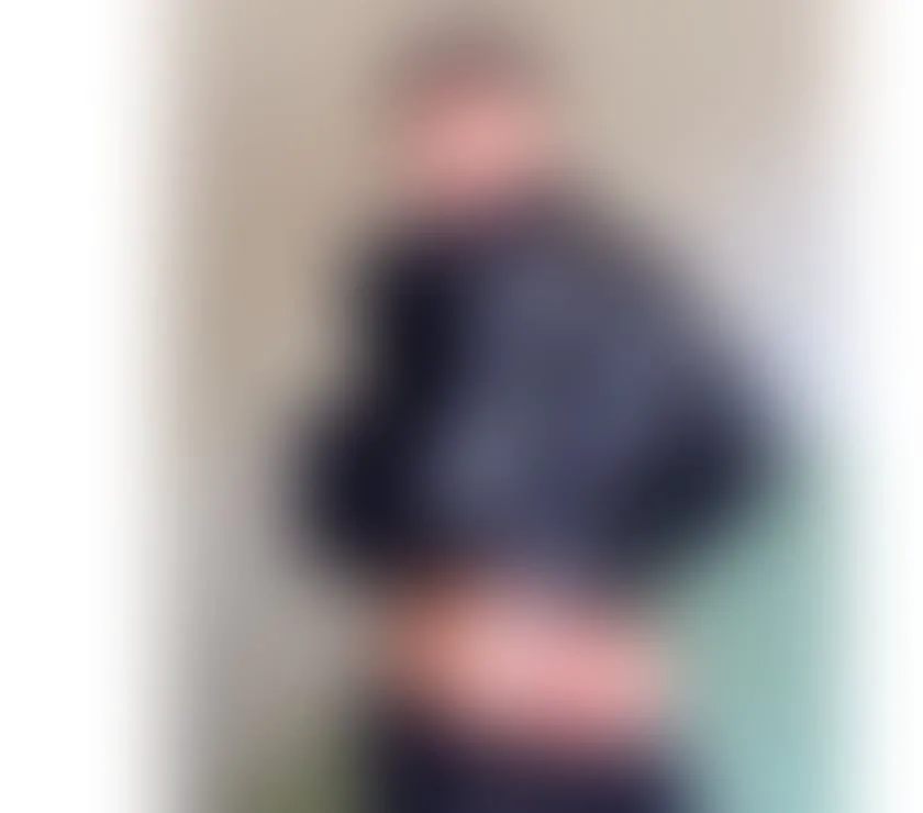 Escorts Luton, England I'm a charming and adventurous escort based in the Heatrow