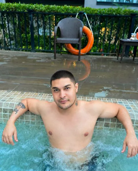 Escorts Manila, Philippines Habibi_TonyXL