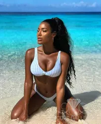 Escorts Cosenza, Italy Samantha