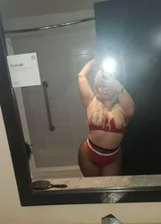 Escorts Sarnia, Ontario NEW SARNIA Ins/Outs PetiteCurvyBarbieDoll% Real