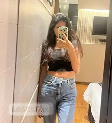 Escorts Newmarket, Ontario Priya