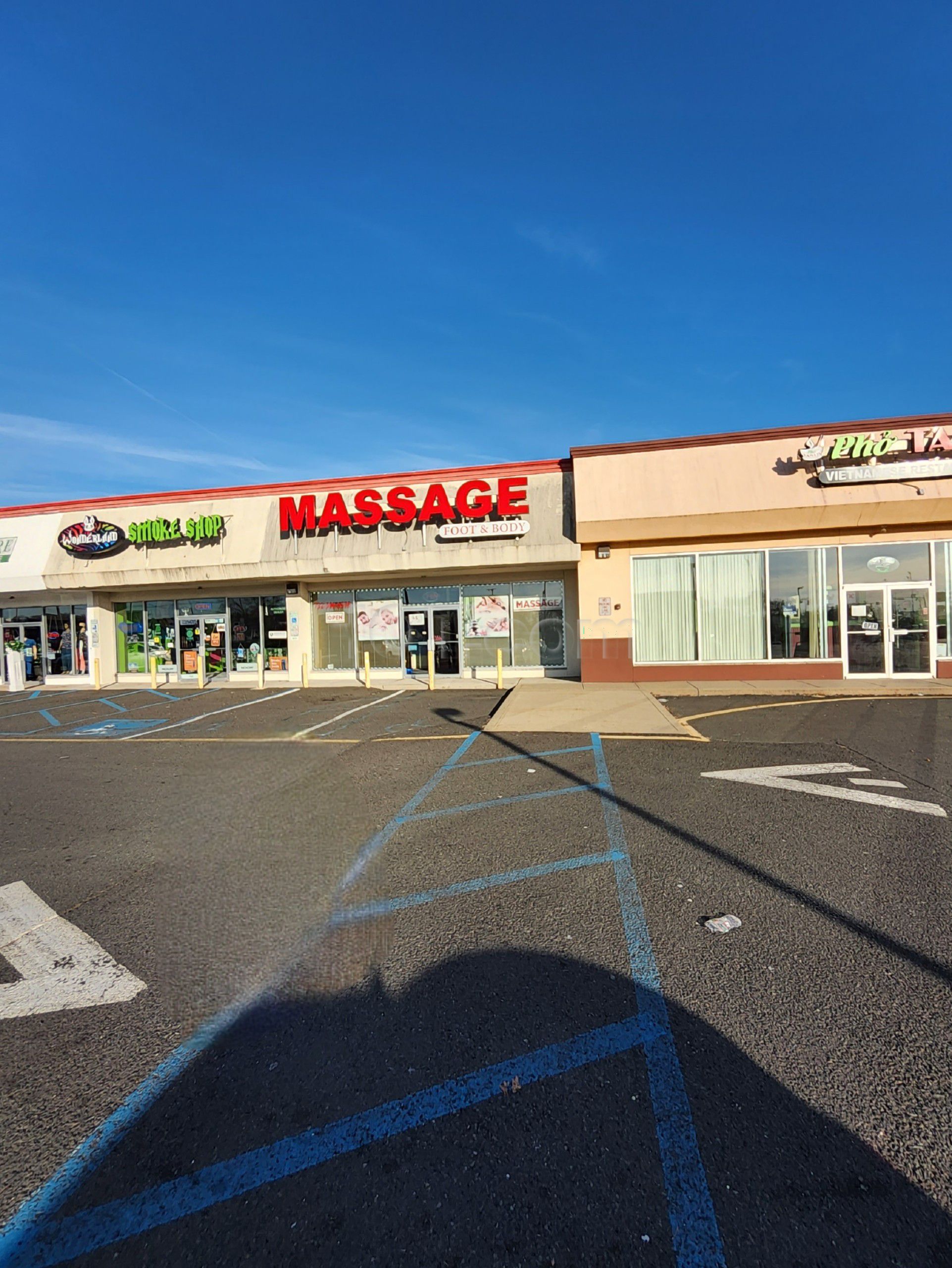 Lancaster, California Thai Massage