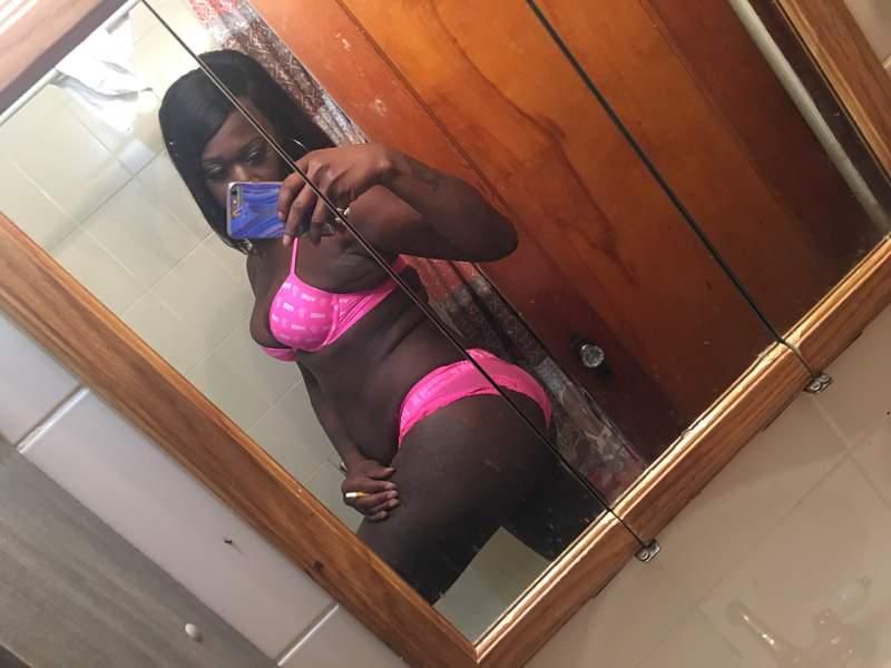 Escorts Milwaukee, Wisconsin Hey I’m available Hosting🏘 and mobile🚗🚘