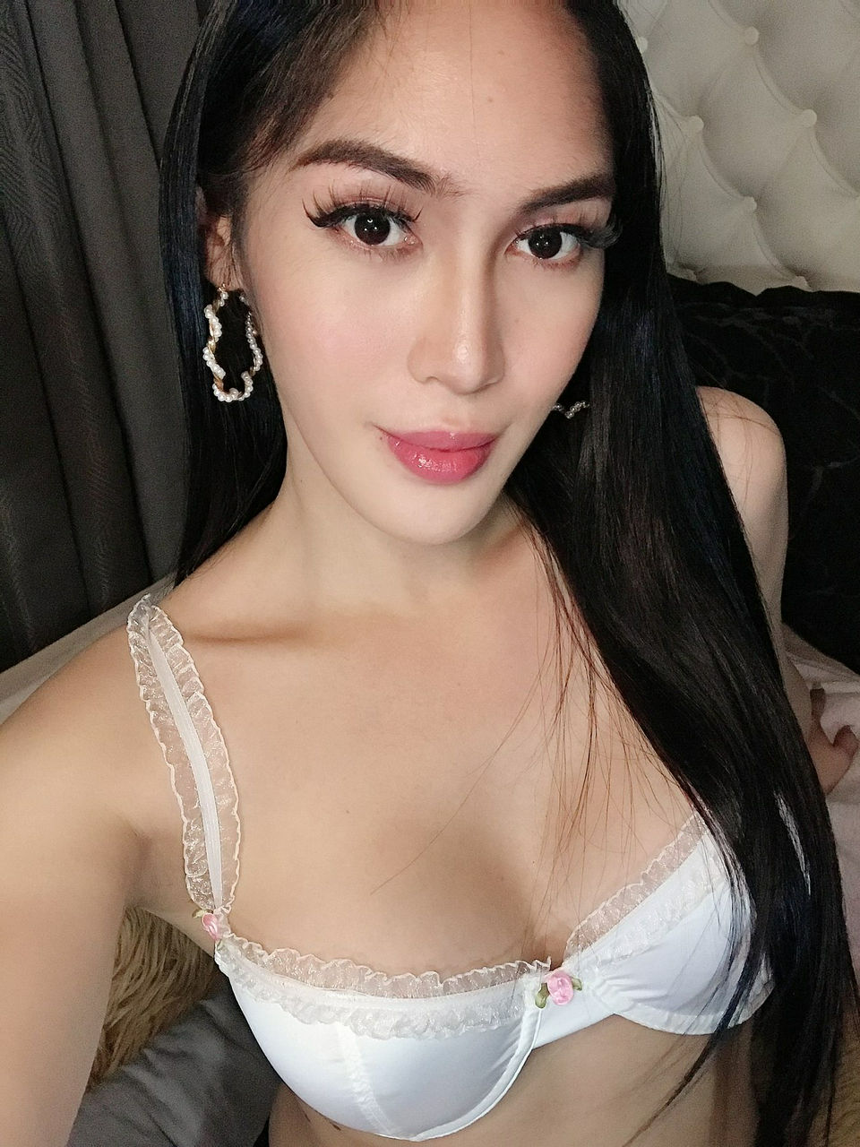 Escorts Beijing, China BEST GFE JASSY